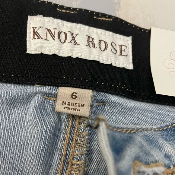 Knox Rose Jeans. Size 6 / no gap waist/ stretchy material/ flexible Fit 👖 - Picture 9 of 16